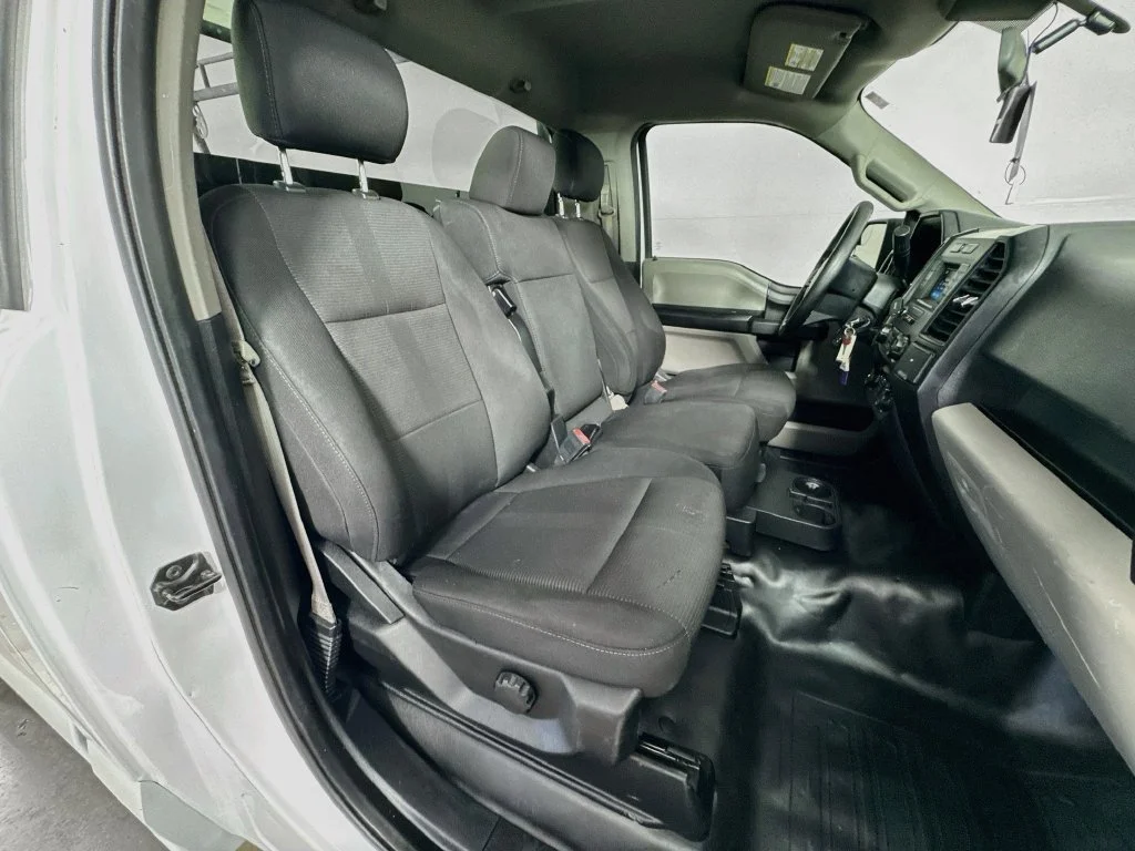 Used 2019 White Ford XL image 28