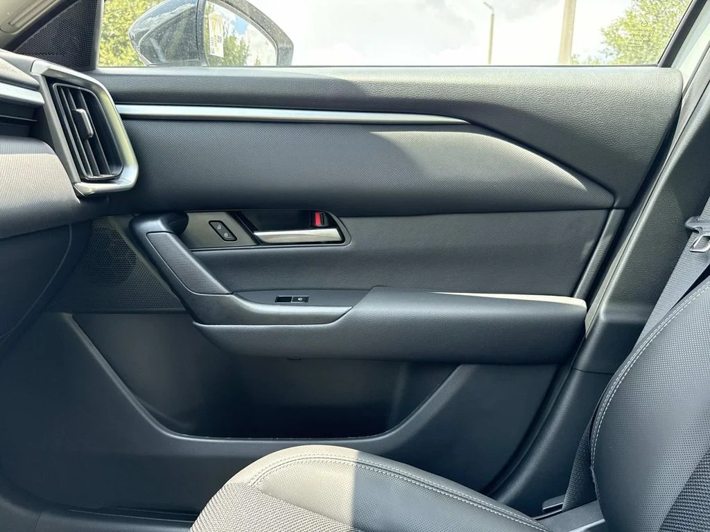New 2026 Wind Chill Pearl Mazda 2.5 S Preferred AWD image 32