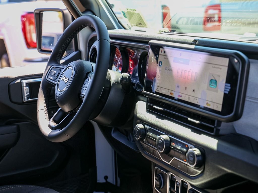 New 2026 Bright White Clear-Coat Exterior Paint Jeep Willys Extreme image 18