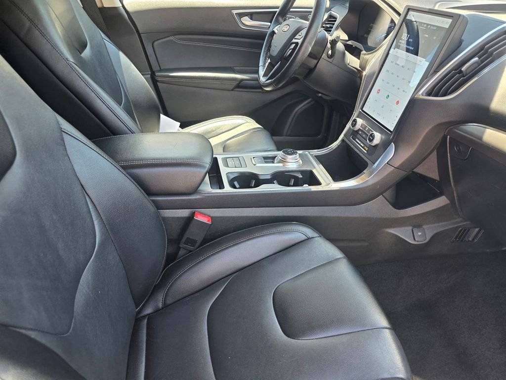 Used 2022 Black Ford Titanium image 21