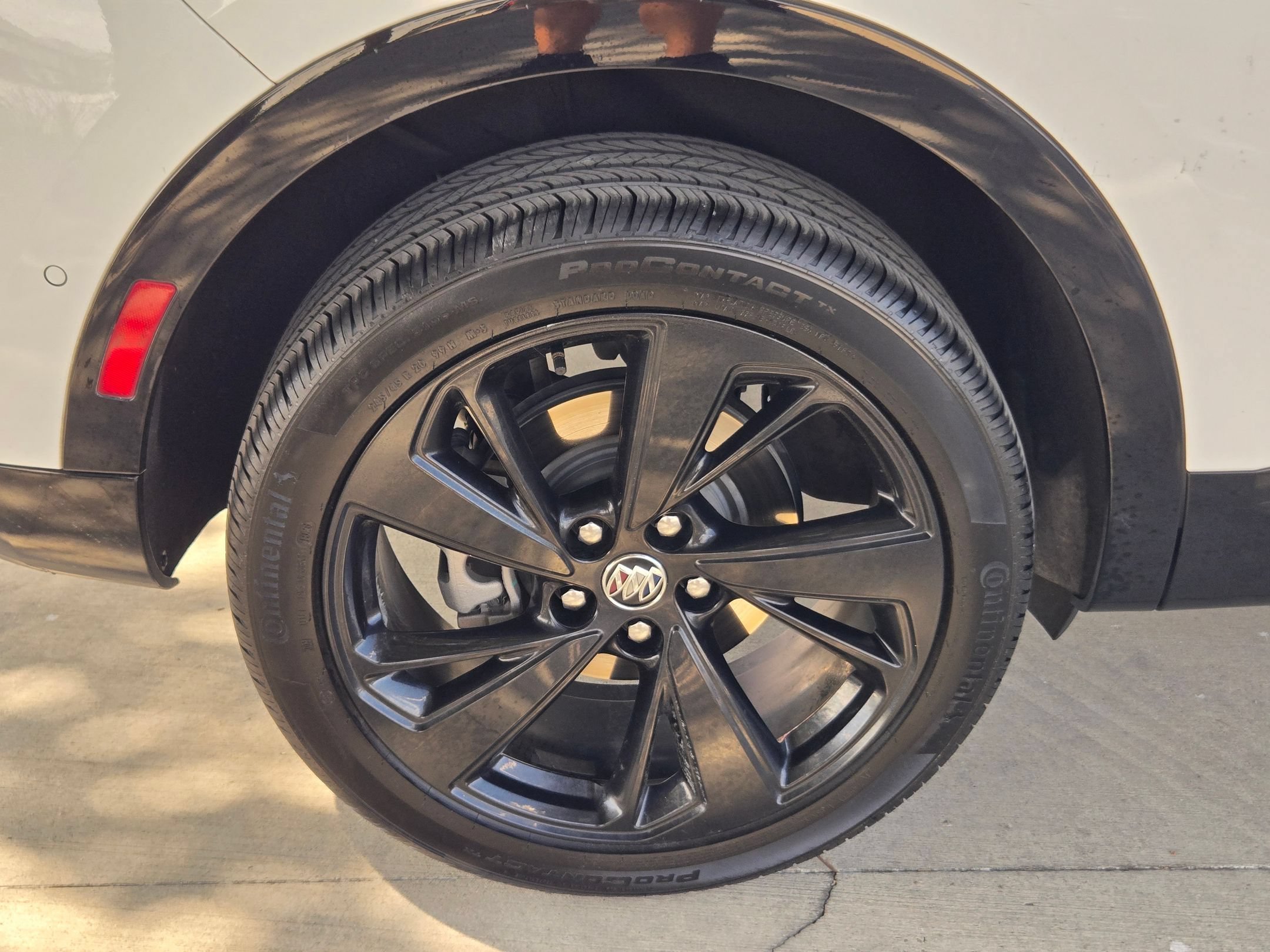 2022 Buick Envision Essence - Photo 28