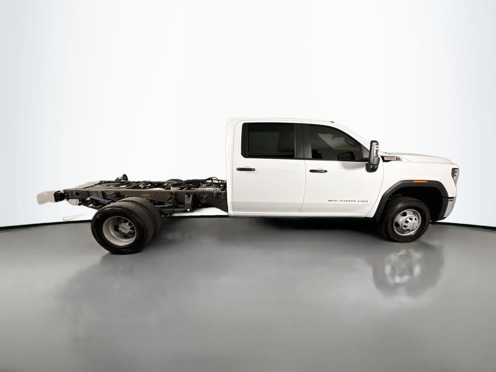 Used 2025 White GMC Pro image 8
