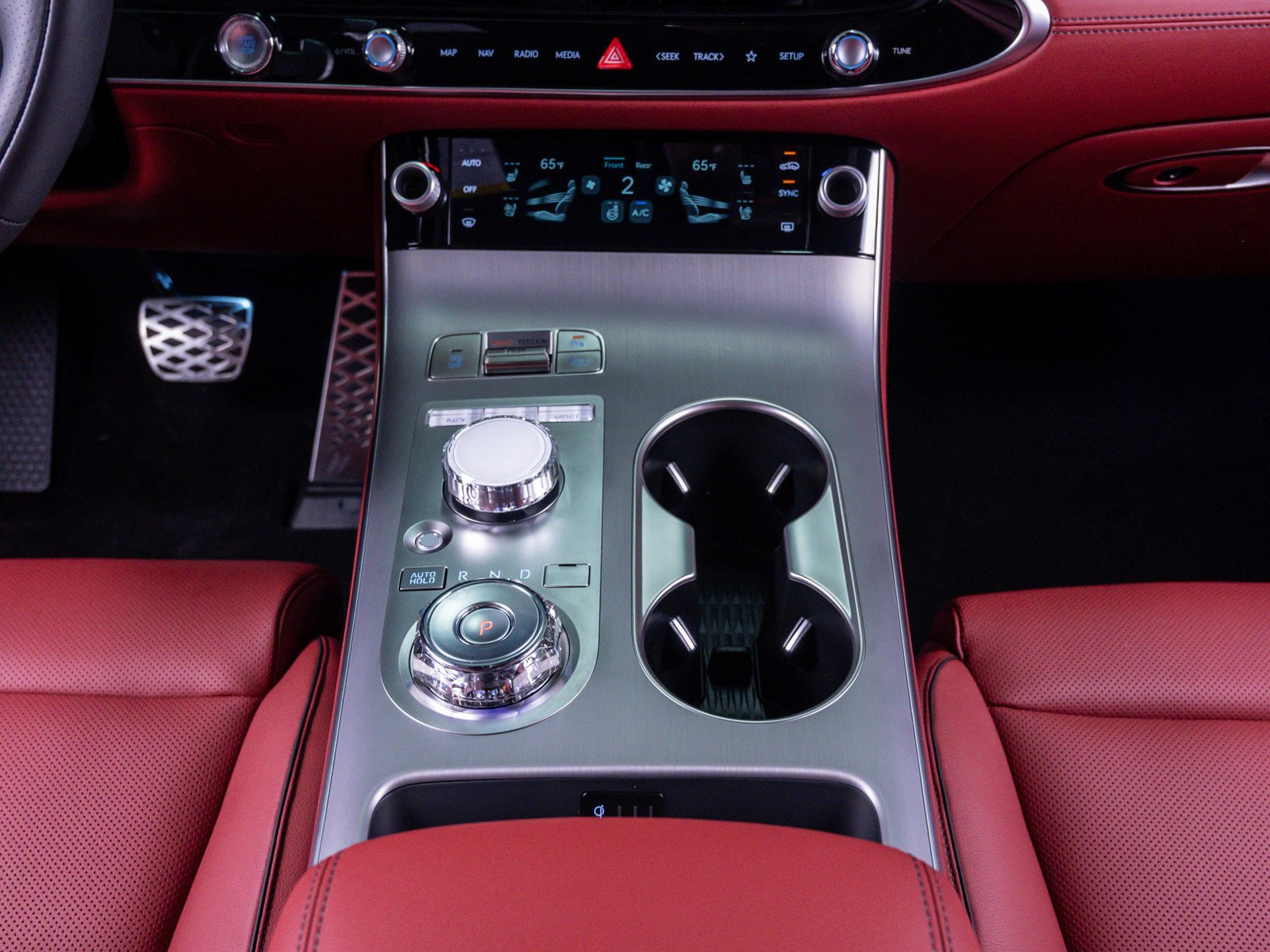 2026 GENESIS GV70 Sport Advanced - Photo 29