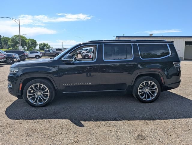 Used 2023 Black Jeep Series II image 17