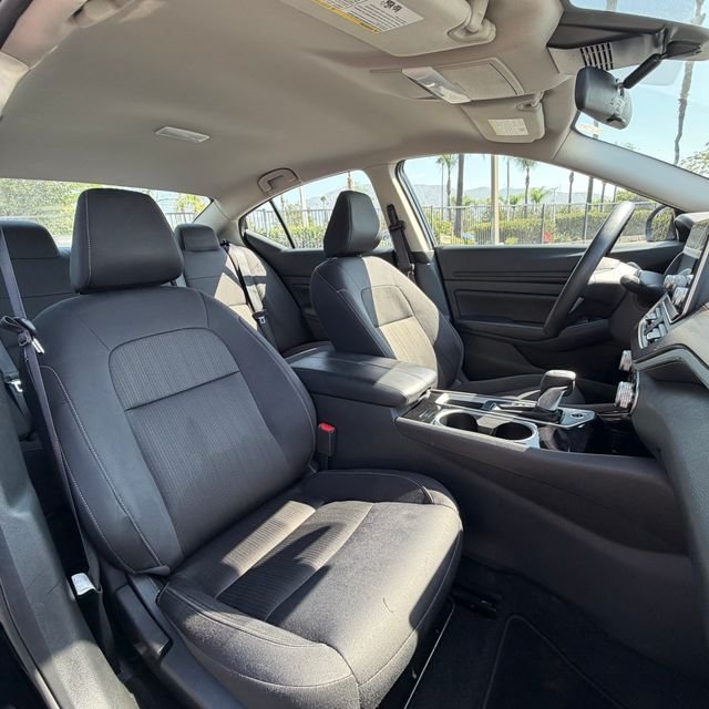 Used 2024 Black Nissan 2.5 SV image 28