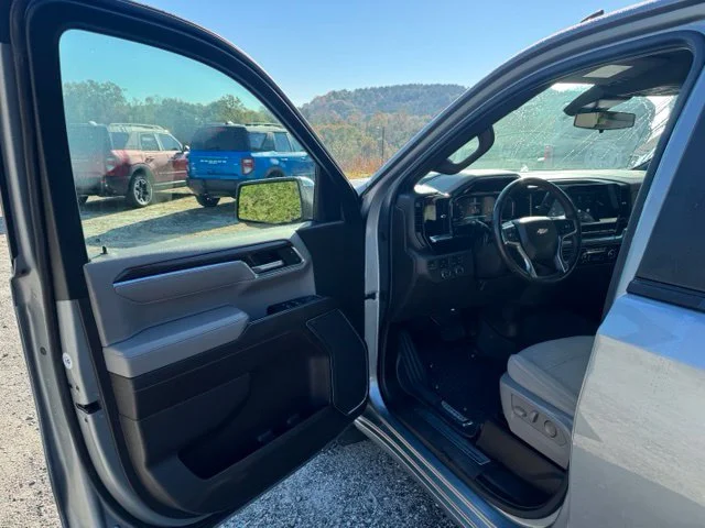 Used 2023 Gray Chevrolet LT image 11