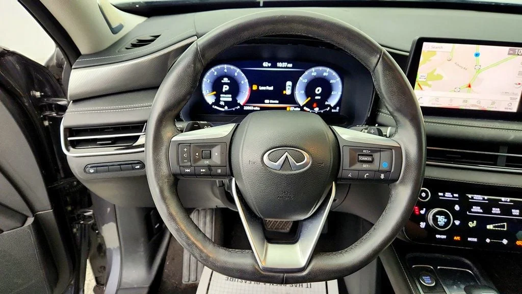 Used 2023 Graphite Shadow INFINITI LUXE FWD image 13