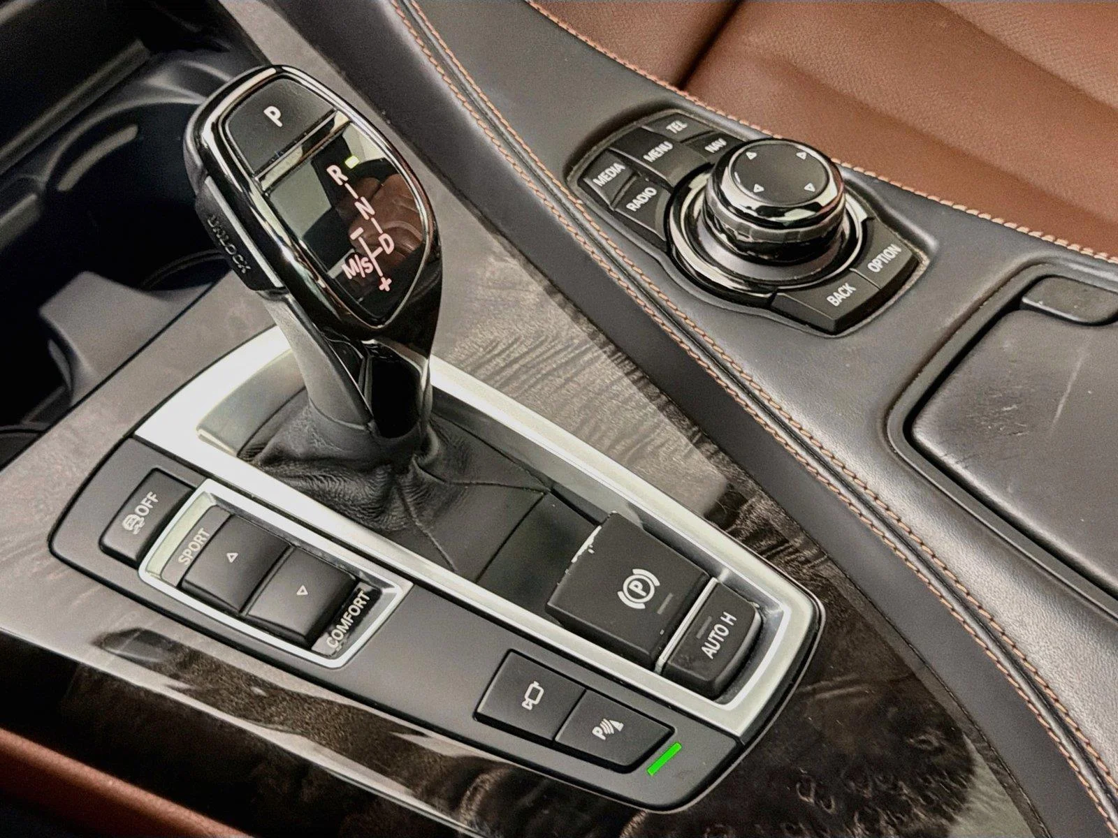 Used 2014 Mineral White Metallic BMW 650i image 16
