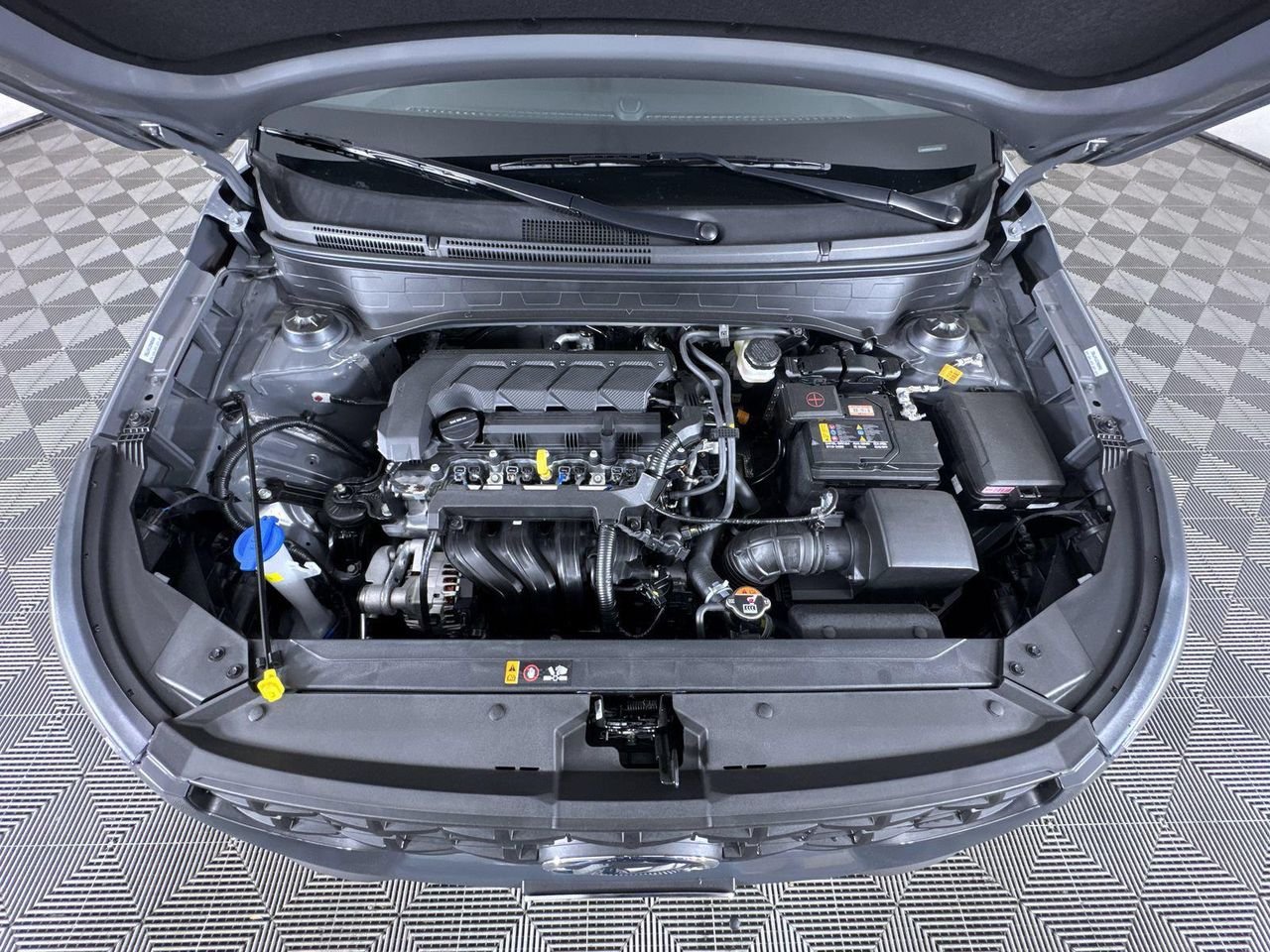 New 2026 Ecotronic Gray Hyundai SE image 11