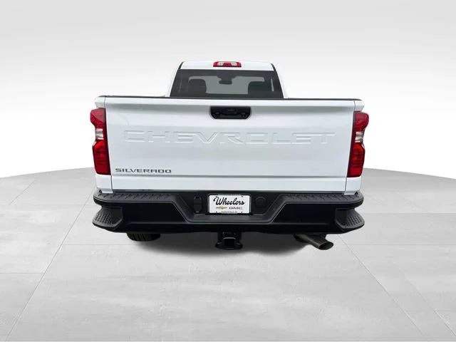New 2026 Summit White Chevrolet WT image 4