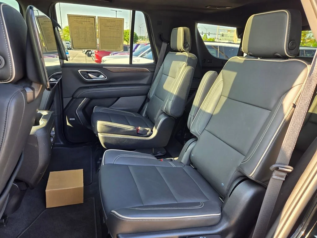 Used 2023 Black Chevrolet Premier image 31