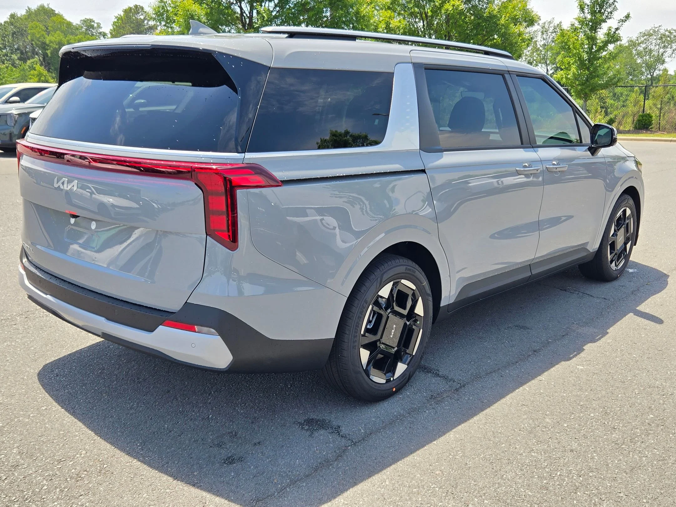 New 2026 Ceramic White Kia EX image 7