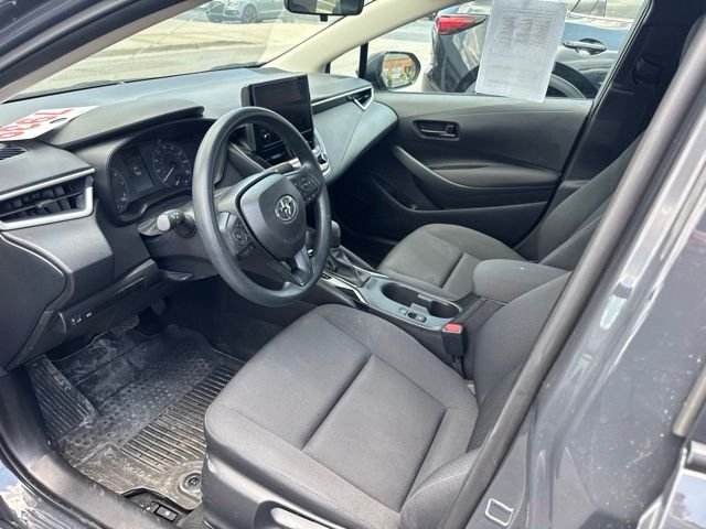Used 2025  Toyota LE image 6