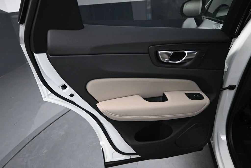 Used 2026 Crystal White Volvo Plus image 12