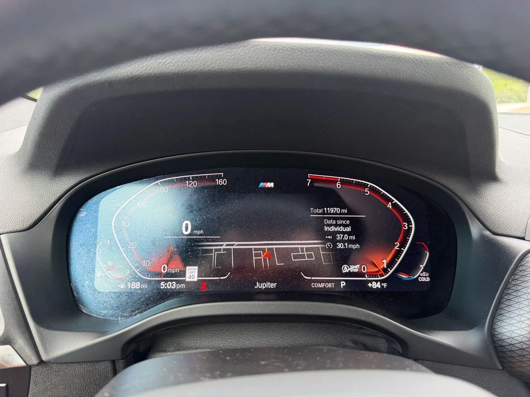 Used 2024  BMW xDrive30i image 12