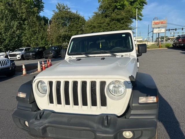 Used 2022 White Jeep Unlimited Sport image 8