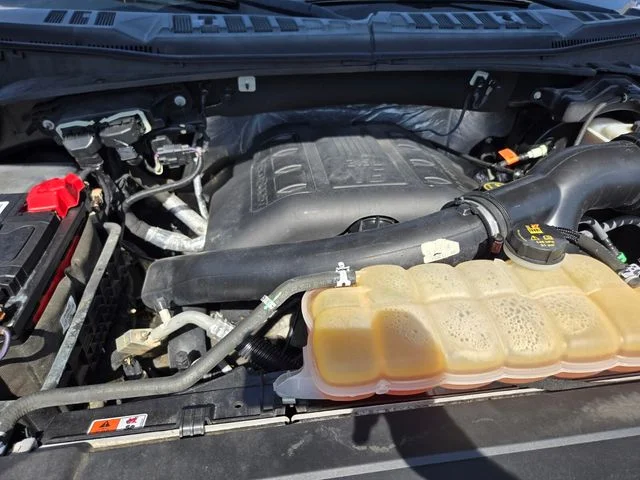 Used 2015 Blue Ford XLT image 22