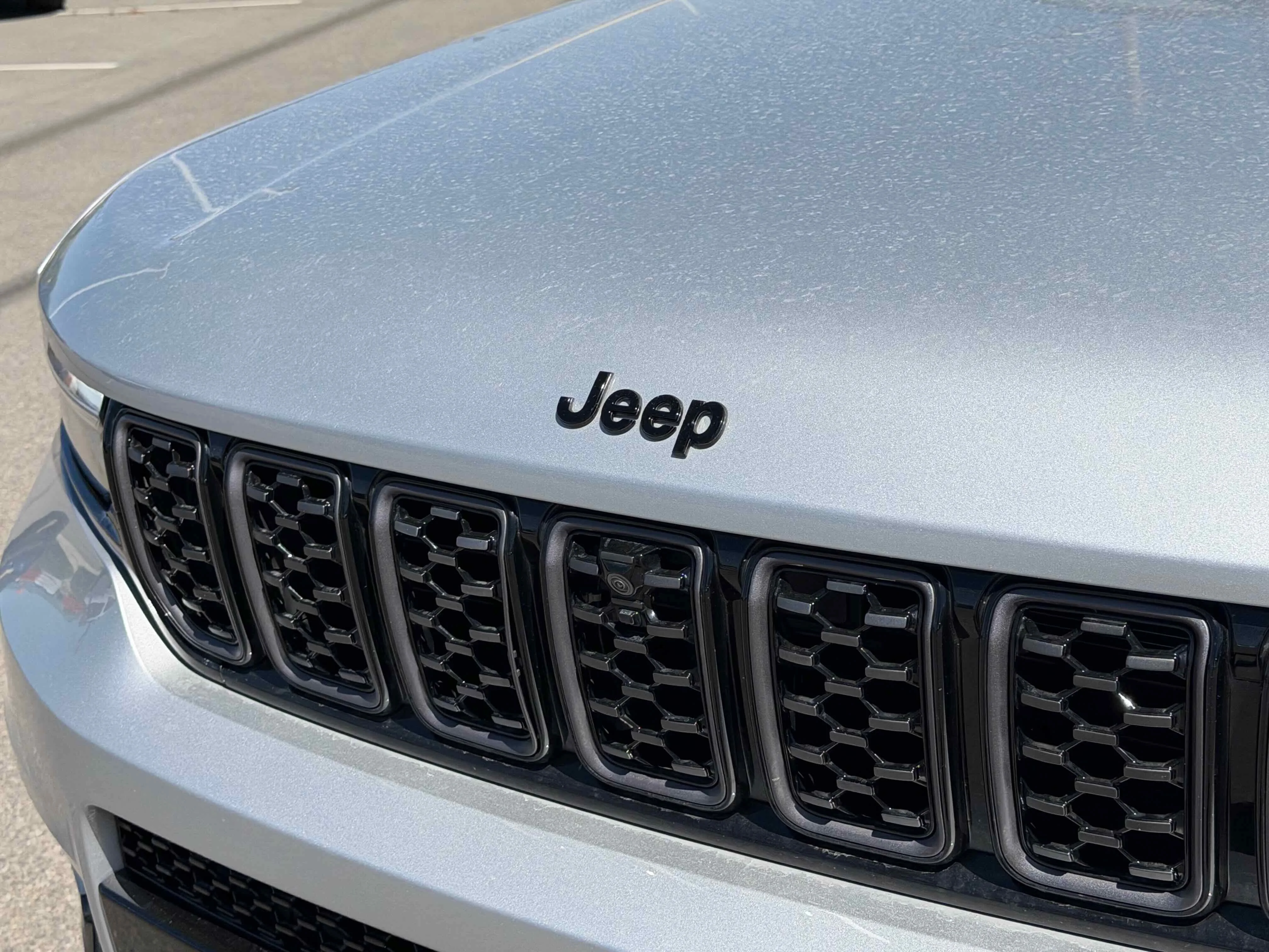 Used 2024 Silver Zynith Jeep Summit Reserve image 11