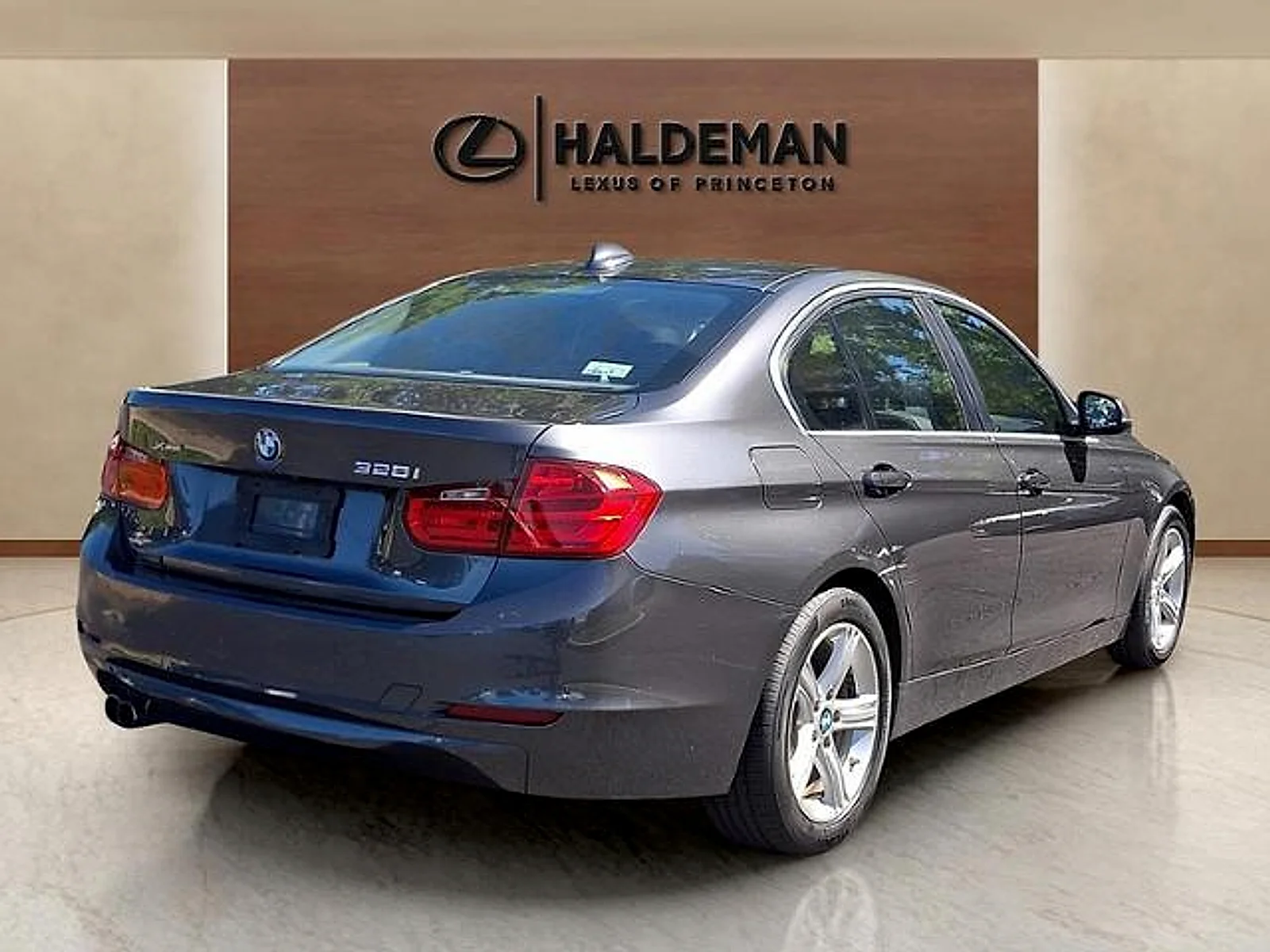 2015 BMW 3 Series 328i - Photo 6