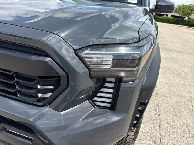 2025 Toyota Tacoma TRD Off Road - Photo 18