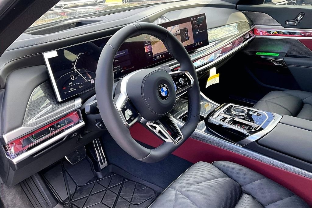 2026 BMW 7 Series 740i - Photo 5
