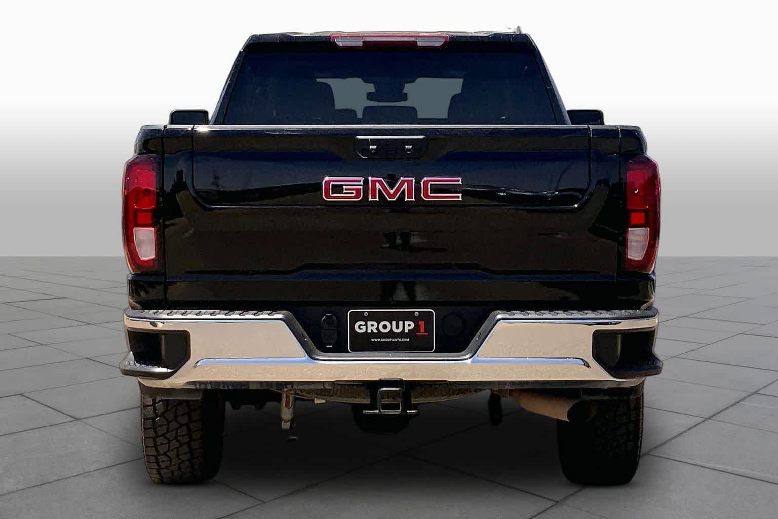 Used 2024 Onyx Black GMC Pro image 5