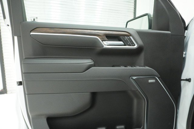 2026 GMC Sierra 1500 SLT - Photo 18