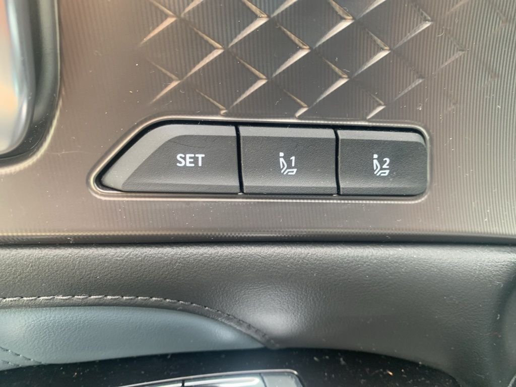 Used 2025 Blue Kia SX Prestige image 13