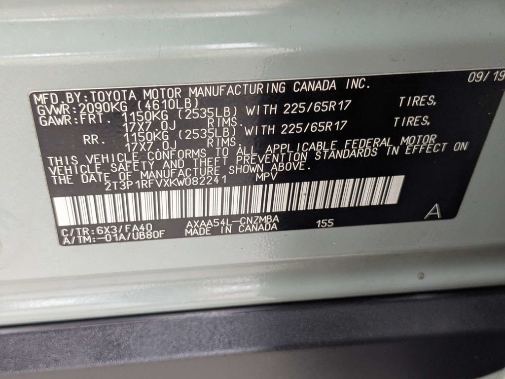 Used 2019 Green Toyota XLE image 24