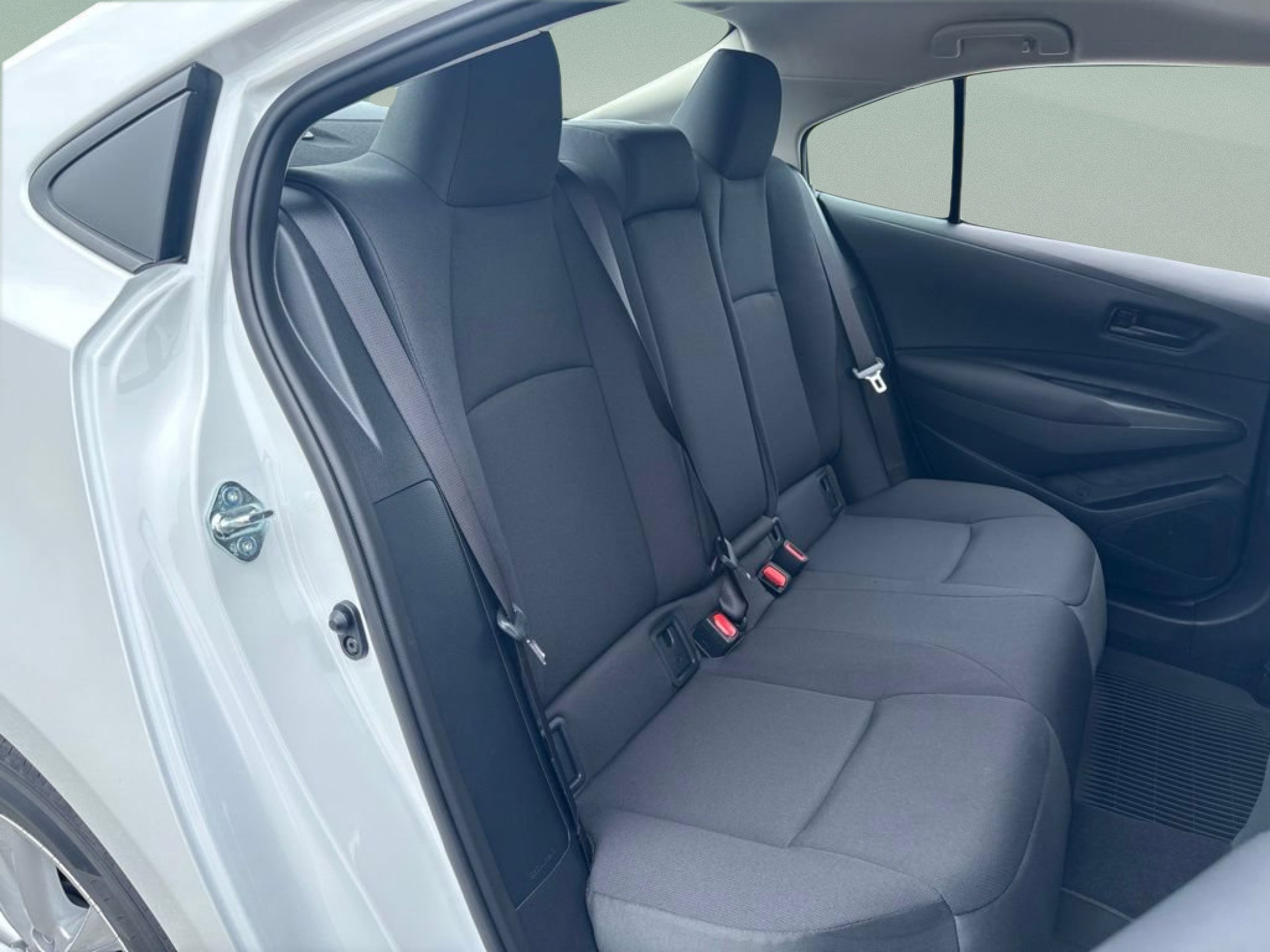 New 2026 Wind Chill Pearl Toyota LE image 23