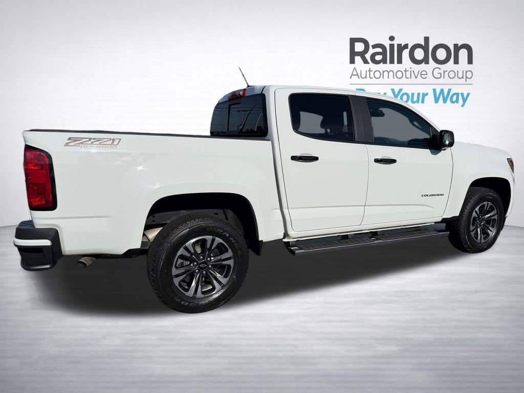 Used 2022 White Chevrolet Z71 image 7