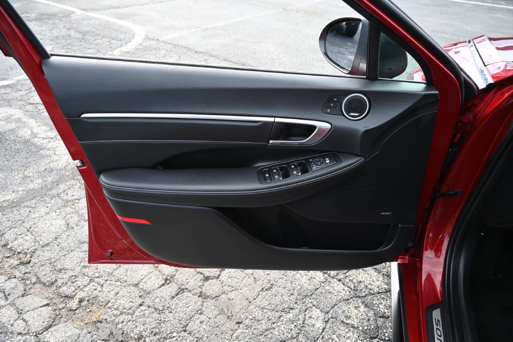 Used 2023 Red Hyundai Limited image 20