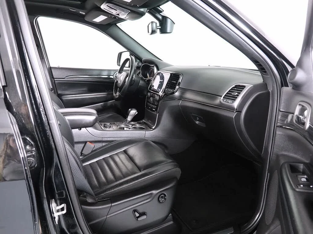 Used 2020 Black Jeep Limited X image 16