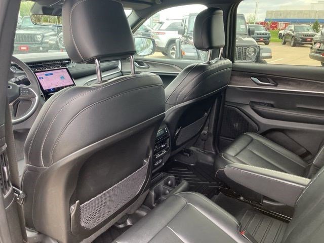 Used 2025 Silver Zynith Jeep Limited image 21