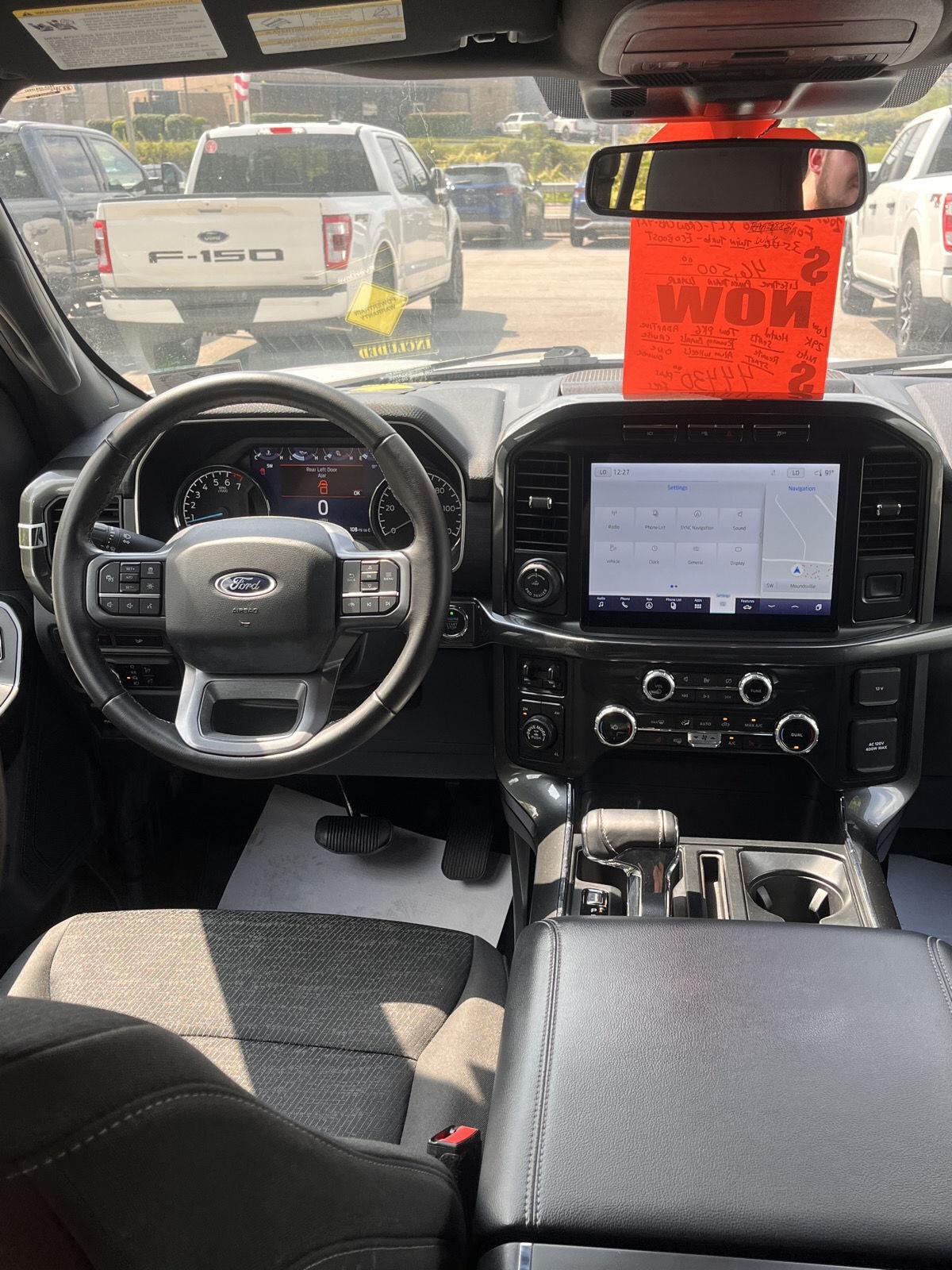 Used 2023 Oxford White Ford XLT image 32