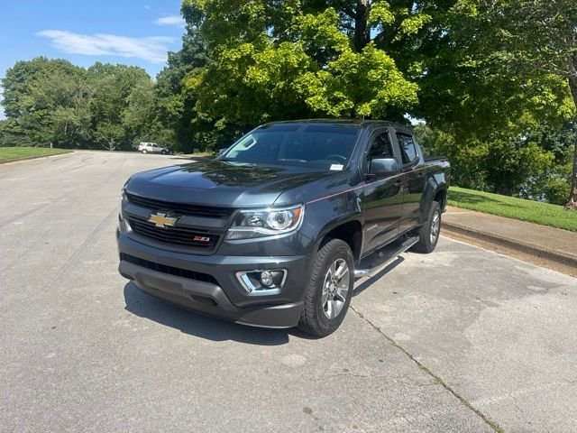 Used 2019 Gray Chevrolet Z71 image 3