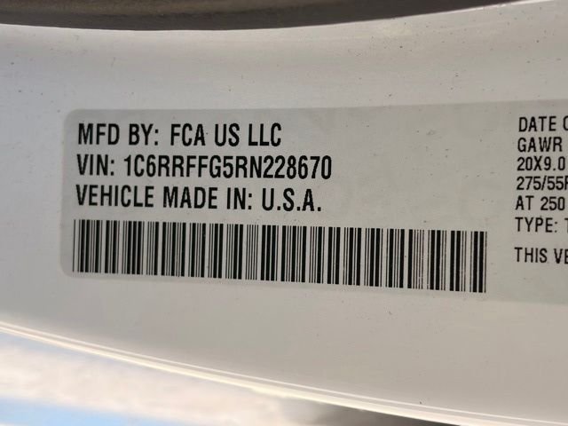 Certified Used 2024 White Ram Big Horn/Lone Star image 33