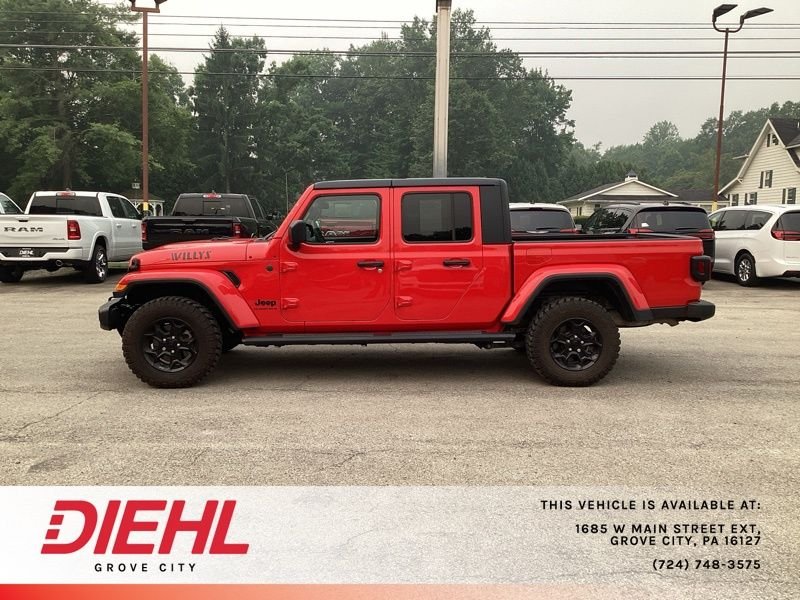 Used 2023 Red Jeep Willys image 4