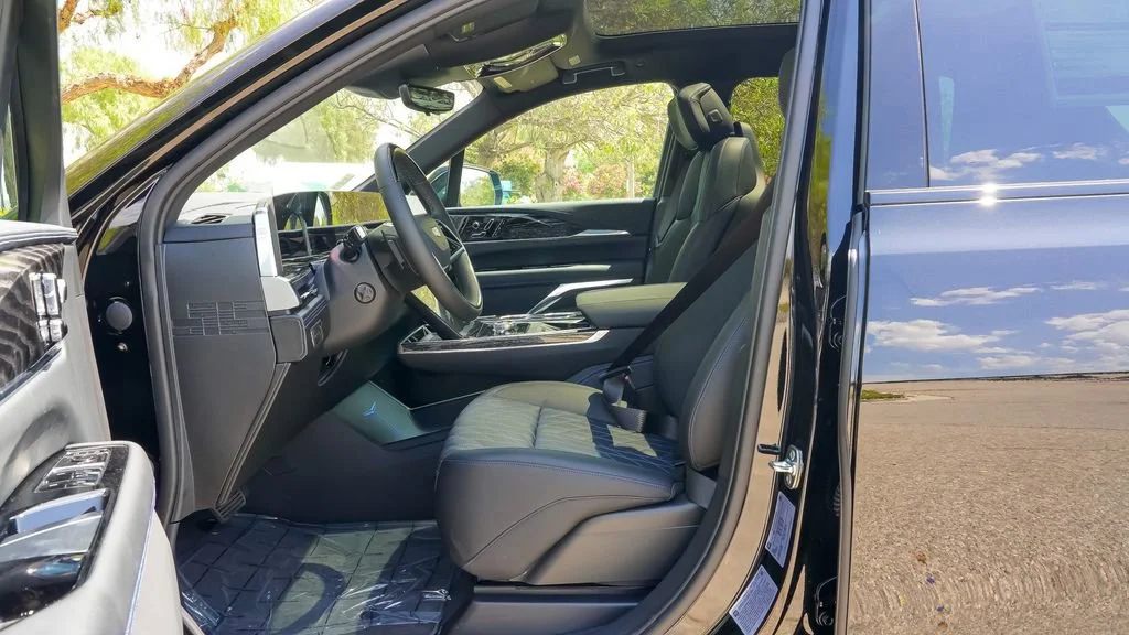 2026 Cadillac Escalade IQL Luxury - Photo 23