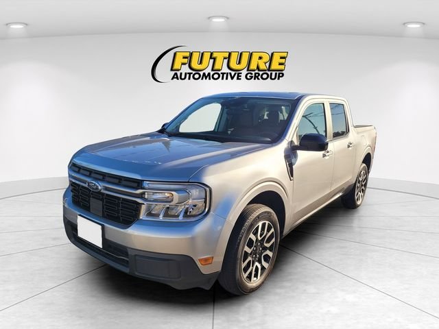 Used 2024 Silver Ford Lariat image 3
