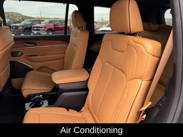 Used 2023 Gray Jeep Summit image 20