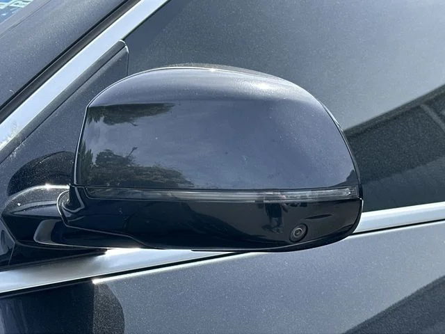 Used 2023 Gray BMW xDrive40i image 39
