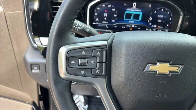 Used 2025 Black Chevrolet LT image 22