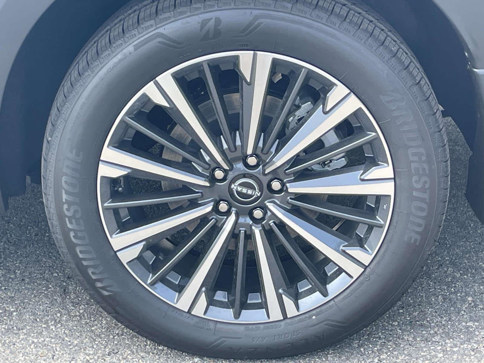 New 2026 Everest White Pearl Tricoat Nissan Platinum image 15