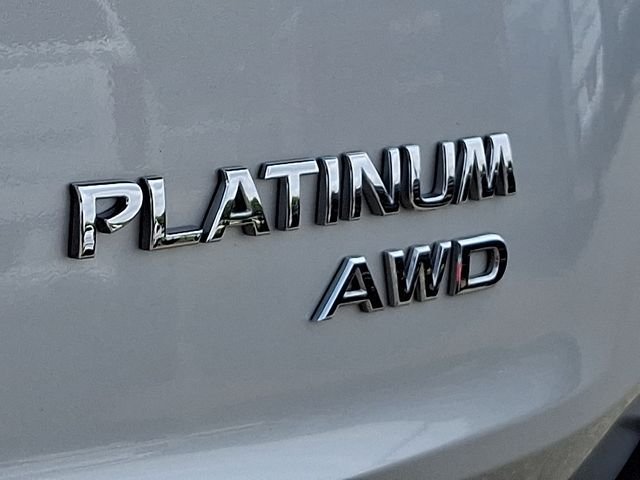 Used 2021 Silver Nissan Platinum image 38