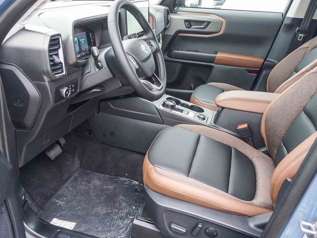 New 2026 Azure Gray Metallic Tri-Coat Ford Outer Banks image 17