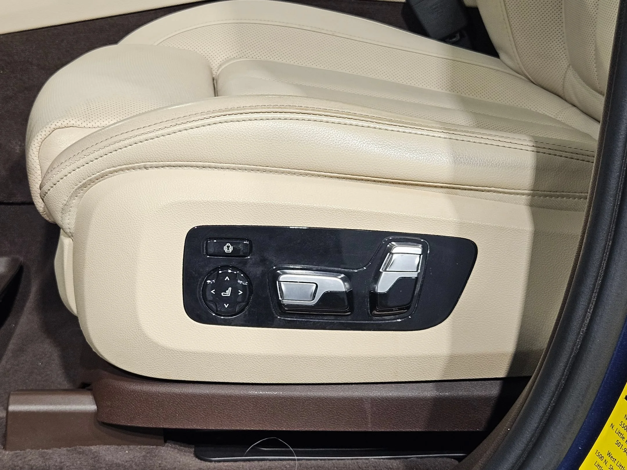 Used 2019 Phytonic Blue Metallic BMW xDrive40i image 23