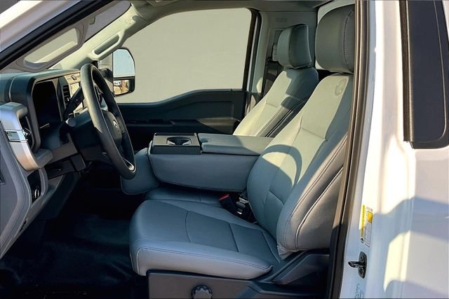 2026 Ford F-350 Super Duty XL - Photo 8