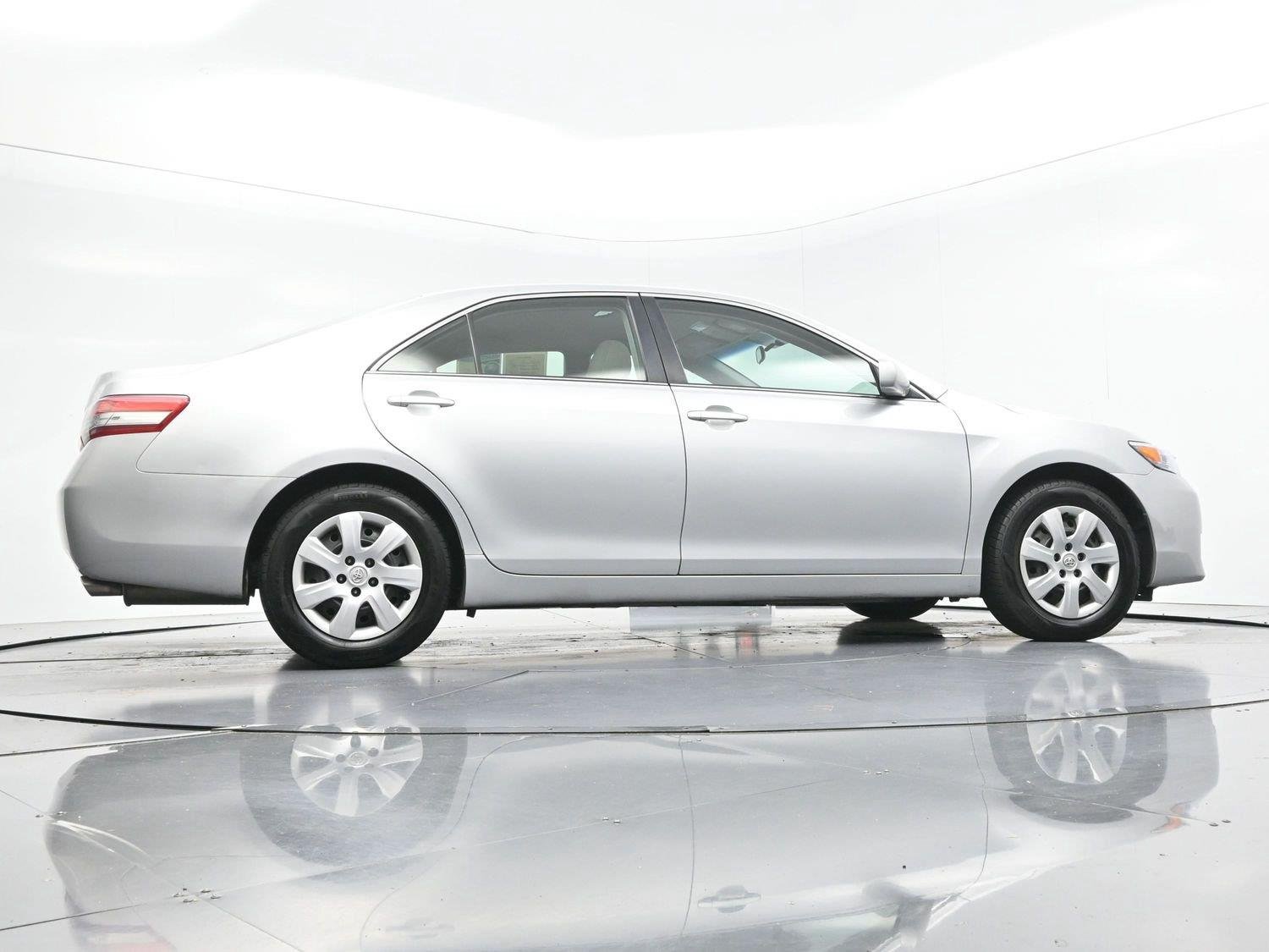 Used 2010 Classic Silver Metallic Toyota LE image 44
