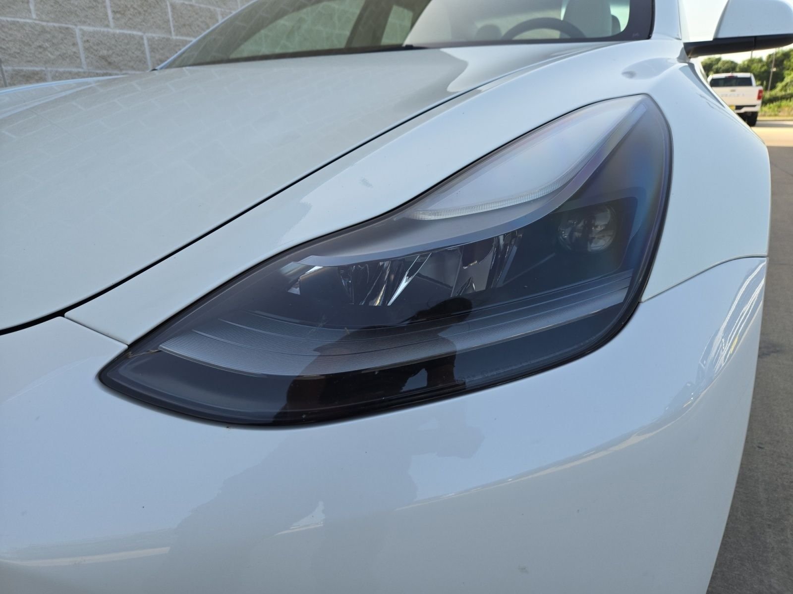 Used 2023 White Tesla Base image 10